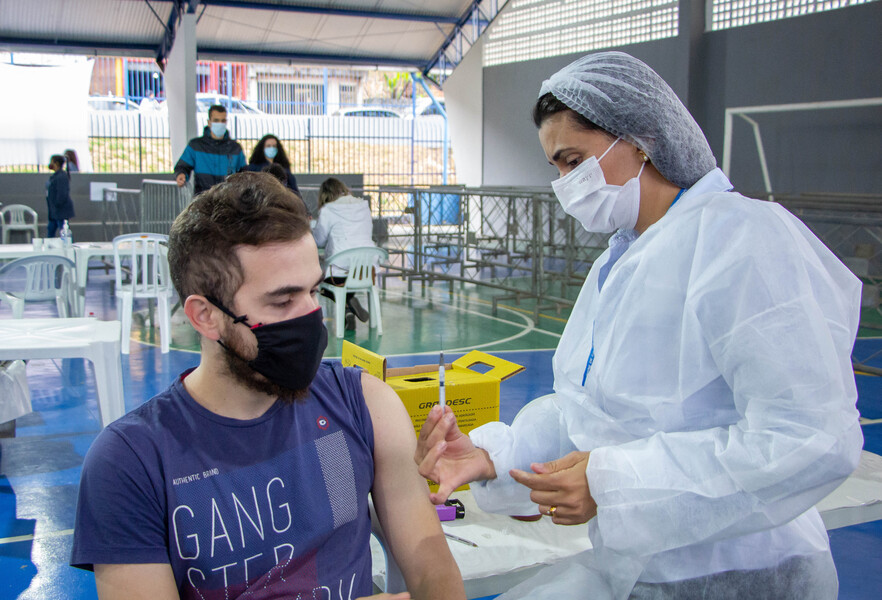 prefeitura-de-carapicuiba-antecipa-vacinacao-da-pfizer