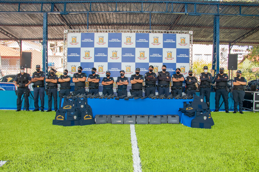 prefeitura-de-carapicuiba-entrega-novas-armas-e-coletes-para-a-guarda-civil