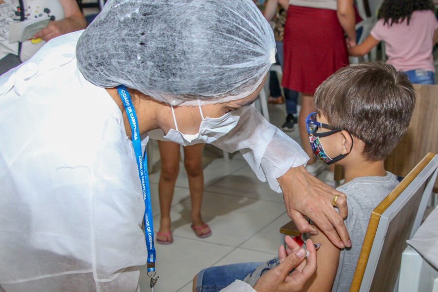prefeitura-alcanca-a-marca-de-900-mil-doses-aplicadas-contra-a-covid-19