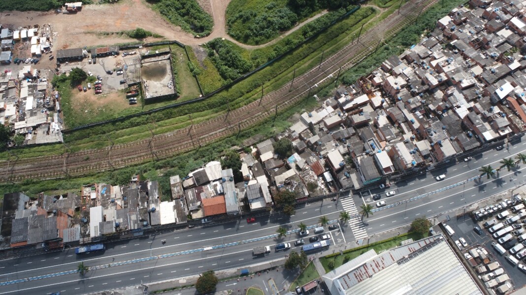 avenida-des-dr-eduardo-cunha-de-abreu-permanece-interditada-nesta-quinta-feira-26