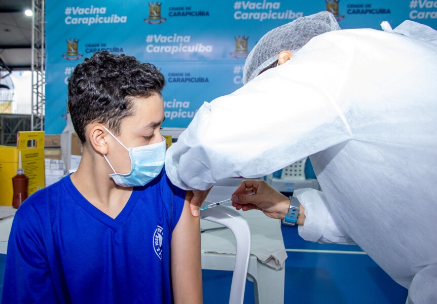 prefeitura-inicia-aplicacao-da-3-dose-contra-a-covid-19-para-adolescentes