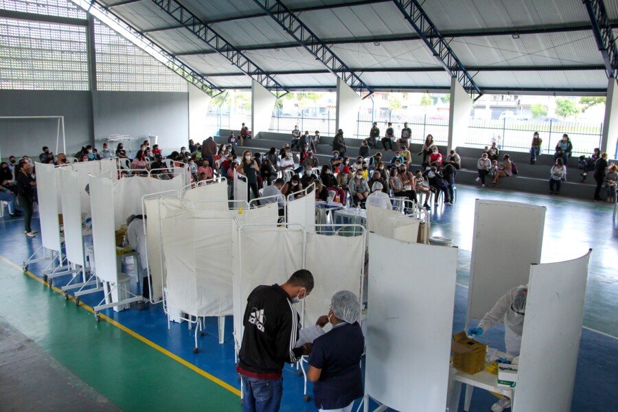 prefeitura-de-carapicuiba-abre-polo-de-testagem-de-covid-19-no-parque-do-planalto