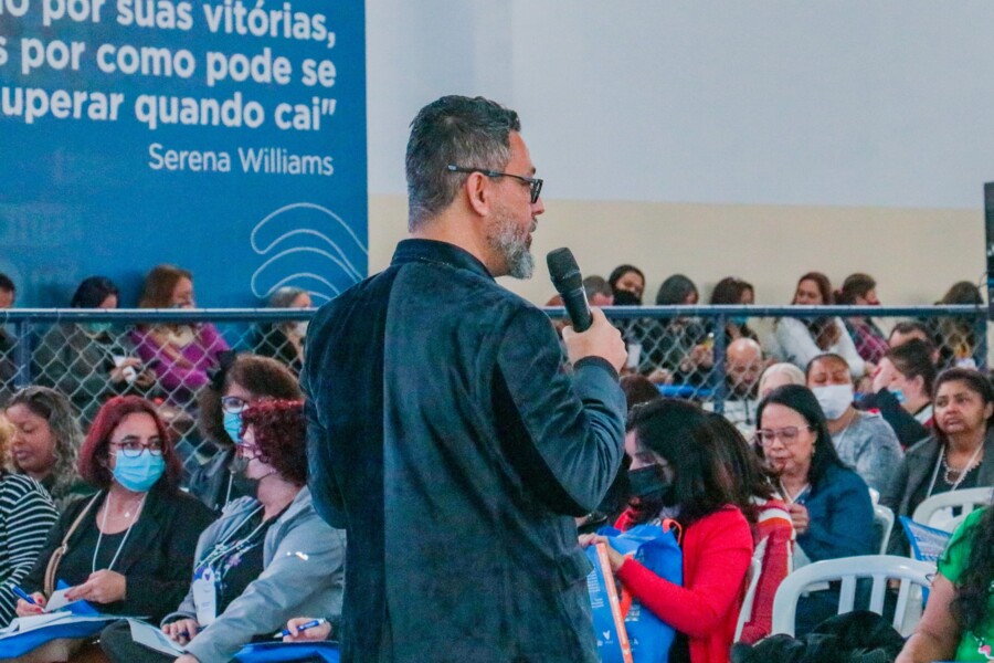prefeitura-realiza-treinamento-e-curso-de-capacitacao-para-os-profissionais-da-educacao