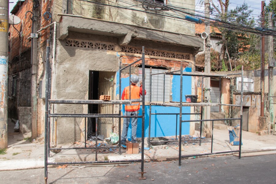 programa-viver-melhor-comeca-revitalizacao-de-casas-da-comunidade-do-cadaval