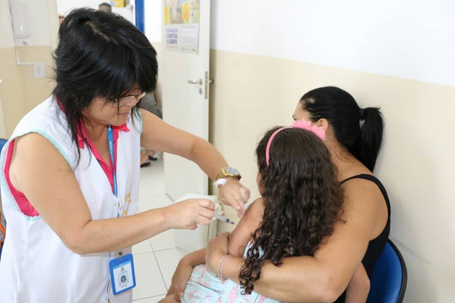 prefeitura-de-carapicuiba-inicia-vacinacao-contra-a-covid-19-em-criancas-de-6-meses-a-2-anos-com-comorbidade