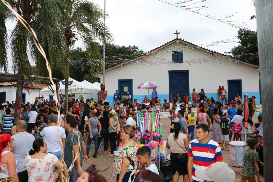 prefeitura-de-carapicuiba-realiza-carnaval-da-familia-na-praca-da-aldeia