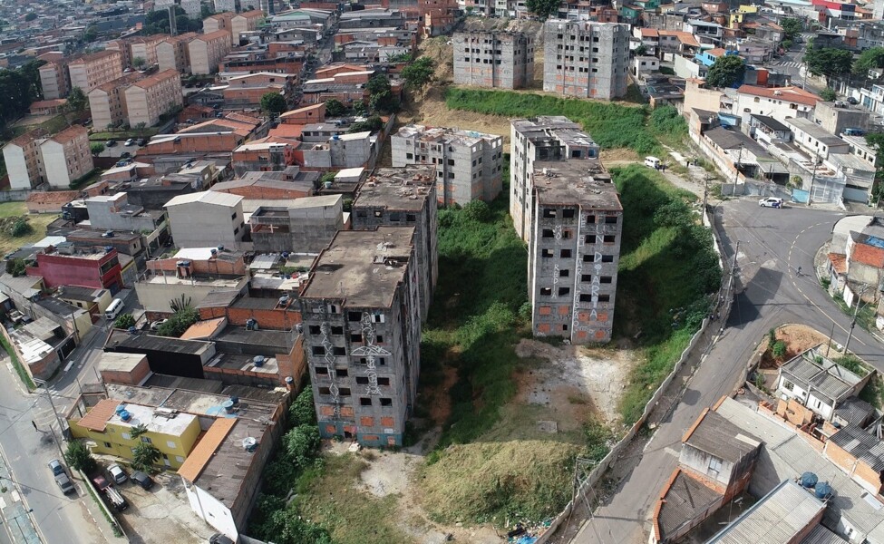 prefeitura-de-carapicuiba-retoma-obras-do-conjunto-habitacional-do-pequia