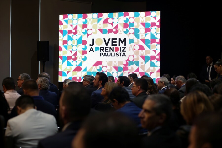 pat-de-carapicuiba-auxilia-nas-inscricoes-do-programa-jovem-aprendiz-paulista
