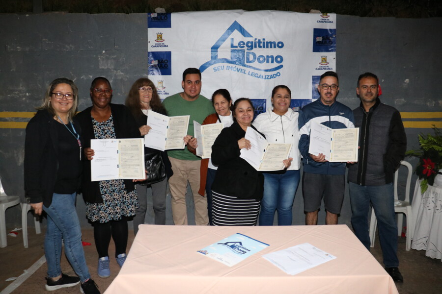 prefeitura-realiza-entrega-de-matriculas-de-imoveis-no-jardim-tonato