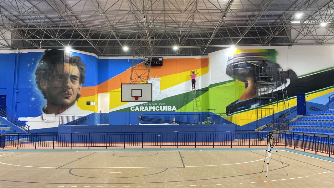 com-graffiti-em-homenagem-ao-senna-prefeitura-entrega-ginasio-totalmente-revitalizado