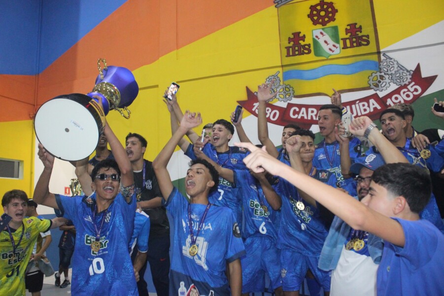 marilia-vence-furia-e-ergue-a-taca