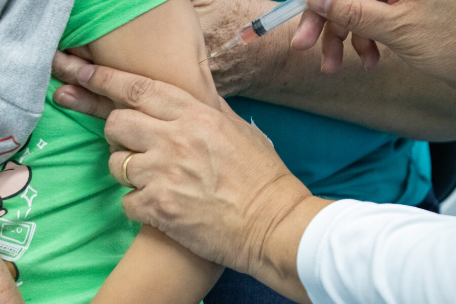 prefeitura-de-carapicuiba-inicia-vacinacao-contra-a-dengue