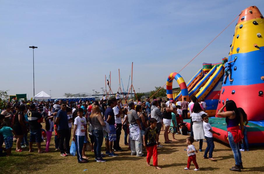 Festa-do-dia-dos-Pais-reuniu-famílias-carapicuibanas-(4).jpg
