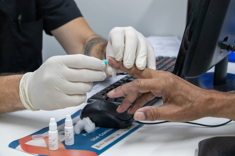 Prefeitura de Carapicuíba realiza ação a prevenção e combate a Infecções Sexualmente Transmissíveis no Terminal do Centro prefeitura-de-carapicuiba-realiza-acao-a-prevencao-e-combate-a-infeccoes-sexualmente-transmissiveis-no-terminal-do-centro