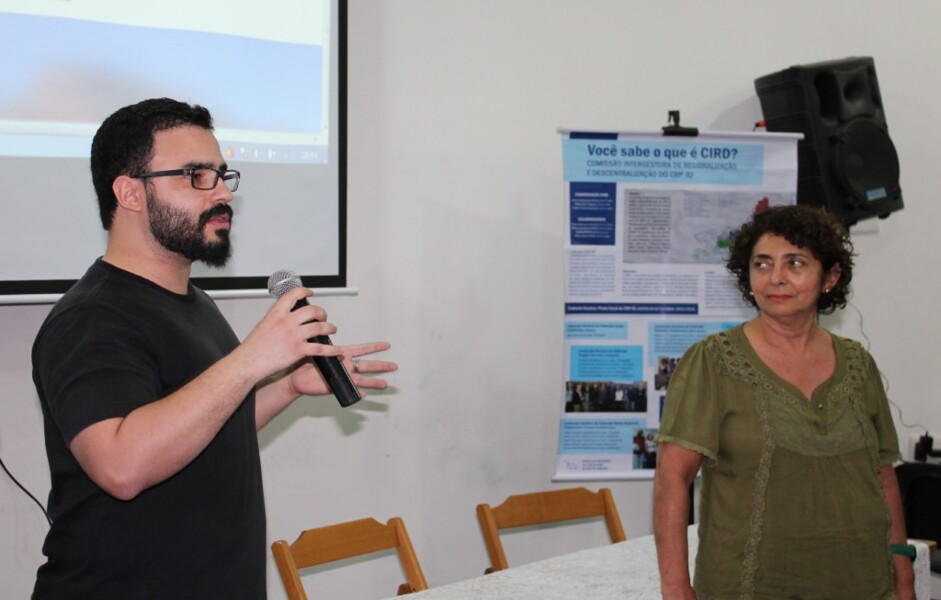 debate-sobre-prevencao-ao-suicidio-concentra-psicologas-os-e-estudantes-na-subsede-baixada