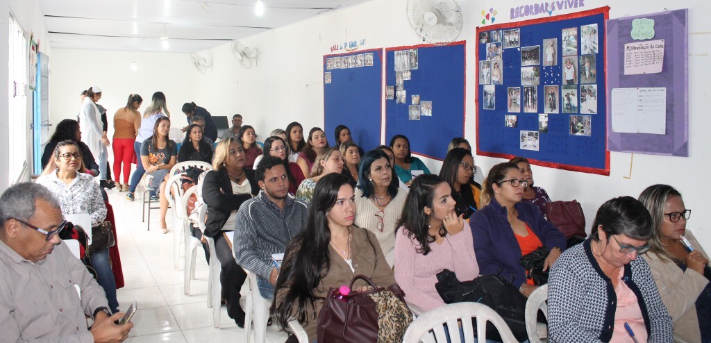 debate-sobre-psicologia-e-socioeducacao-reune-40-participantes-em-mangaratiba