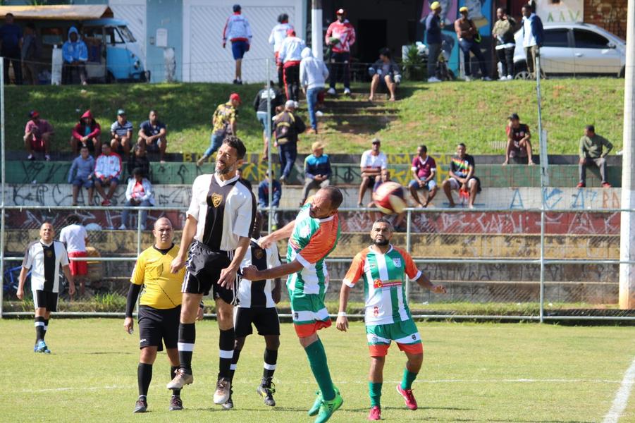 27C---O-Camaleão-despachou-o-Maravilha-Negra.jpg