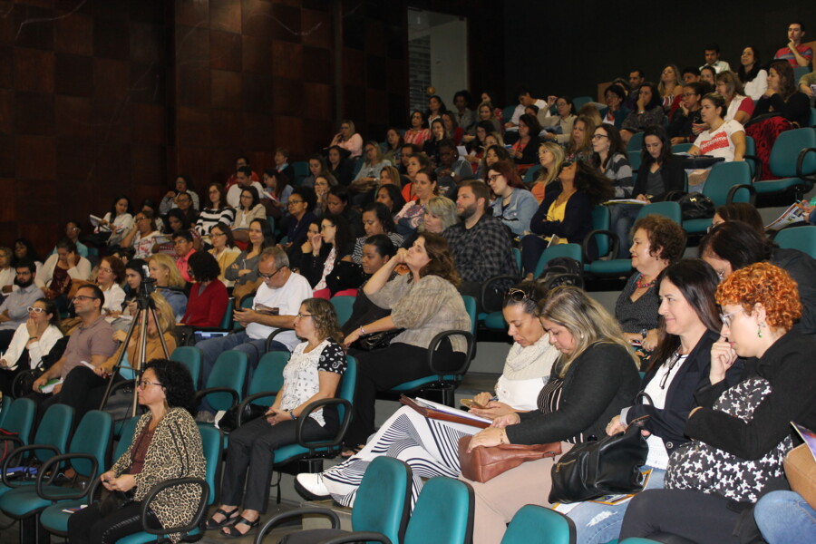 lei-no-13-4312017-debate-sobre-a-garantia-de-direitos-de-criancas-vitimas-e-testemunhas-de-violencia-ocorre-na-uerj