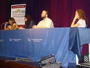 mesa-na-iv-mostra-debate-tensoes-e-possibilidades-no-encontro-da-psicologia-com-a-educacao