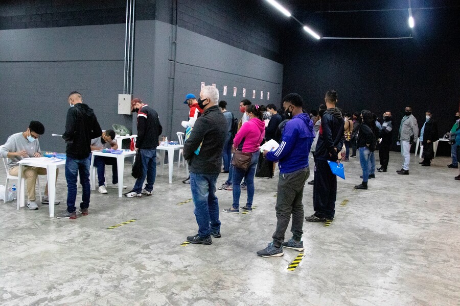 prefeitura-de-carapicuiba-realiza-mutirao-de-emprego-com-mais-de-500-vagas