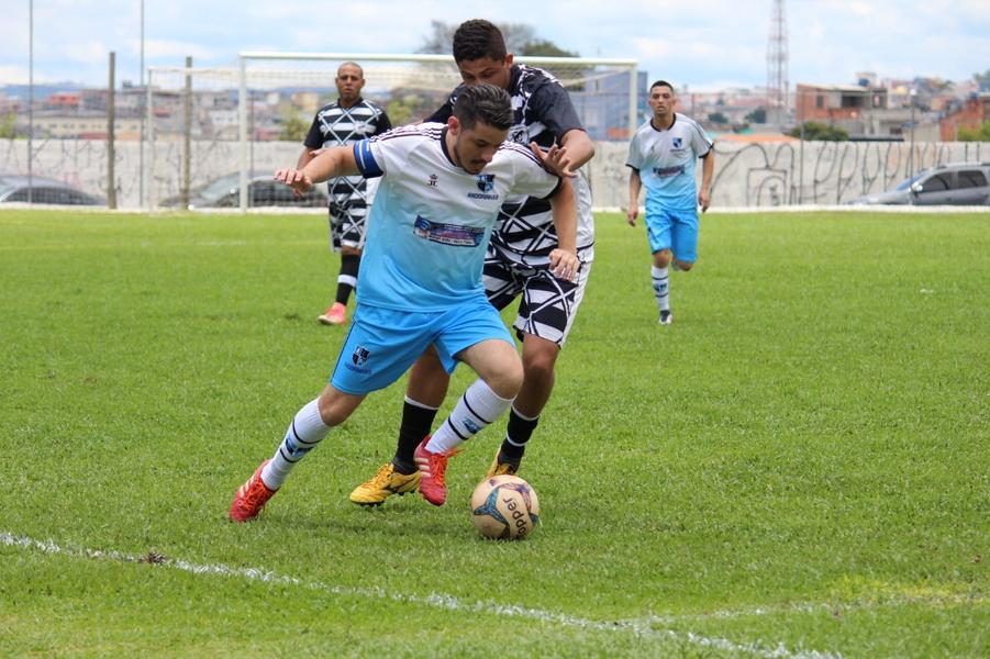 74E---Andorinhas-(Branco-Azul)-x-(Preto-Branco)-Maravilha-Negra.jpg